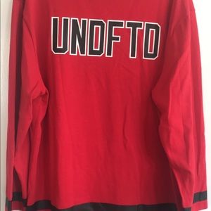 Undefeated Shirts - Sweatshirt by Undefeated Undefeated Shirts - Sweatshirt by Undefeated